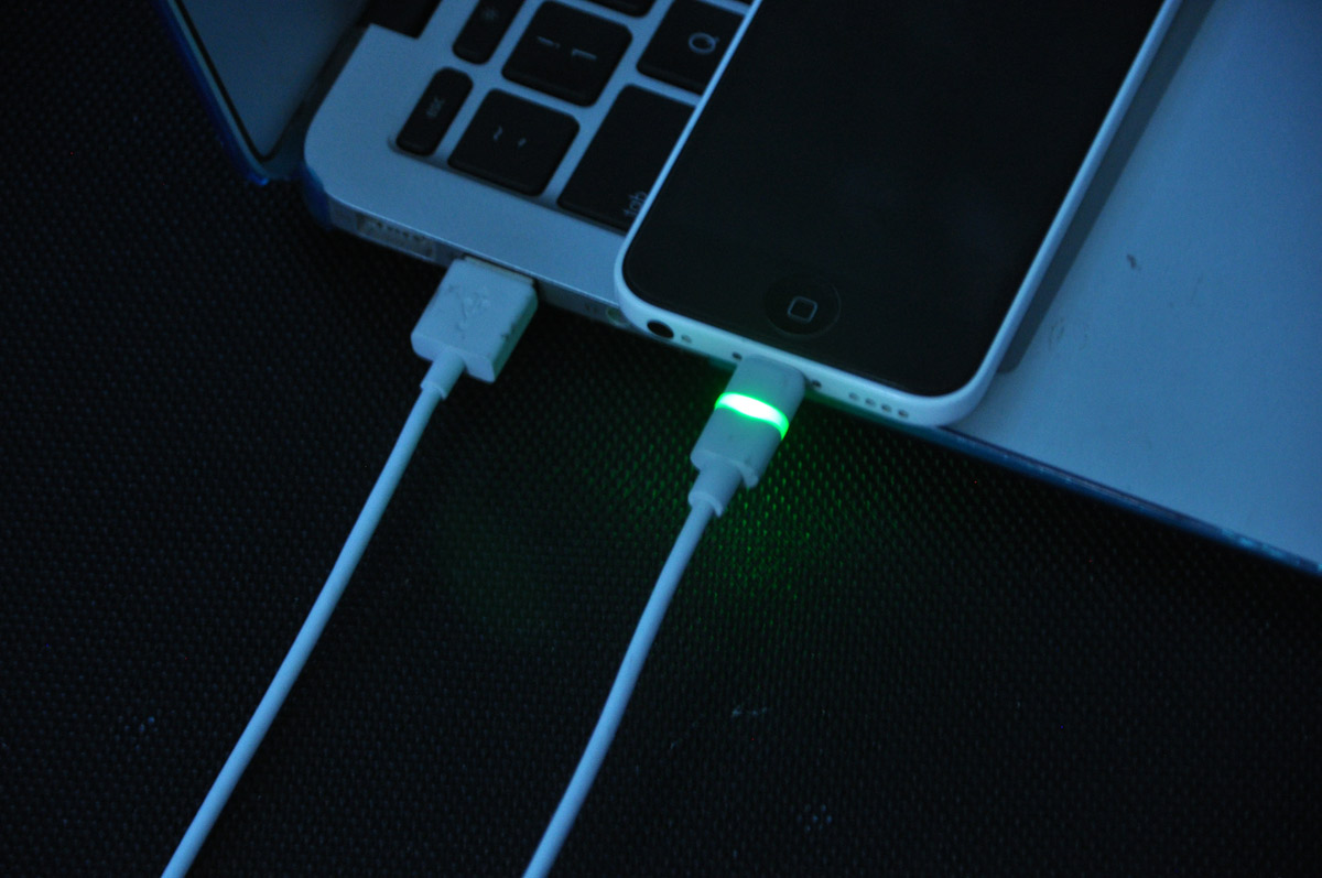  MFI 8 Pin Lightning to USB Round Cable with LED colorful Light